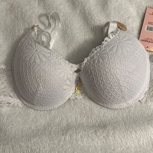 New beautiful sexy extreme Push up 34B Juice Couture in white
